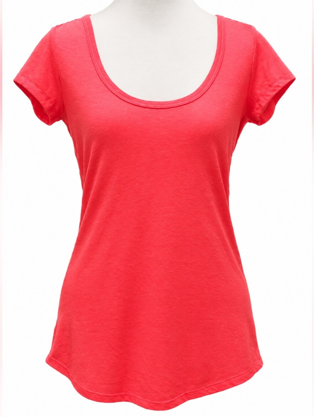 NWOT AEO Favorite Tee Size M